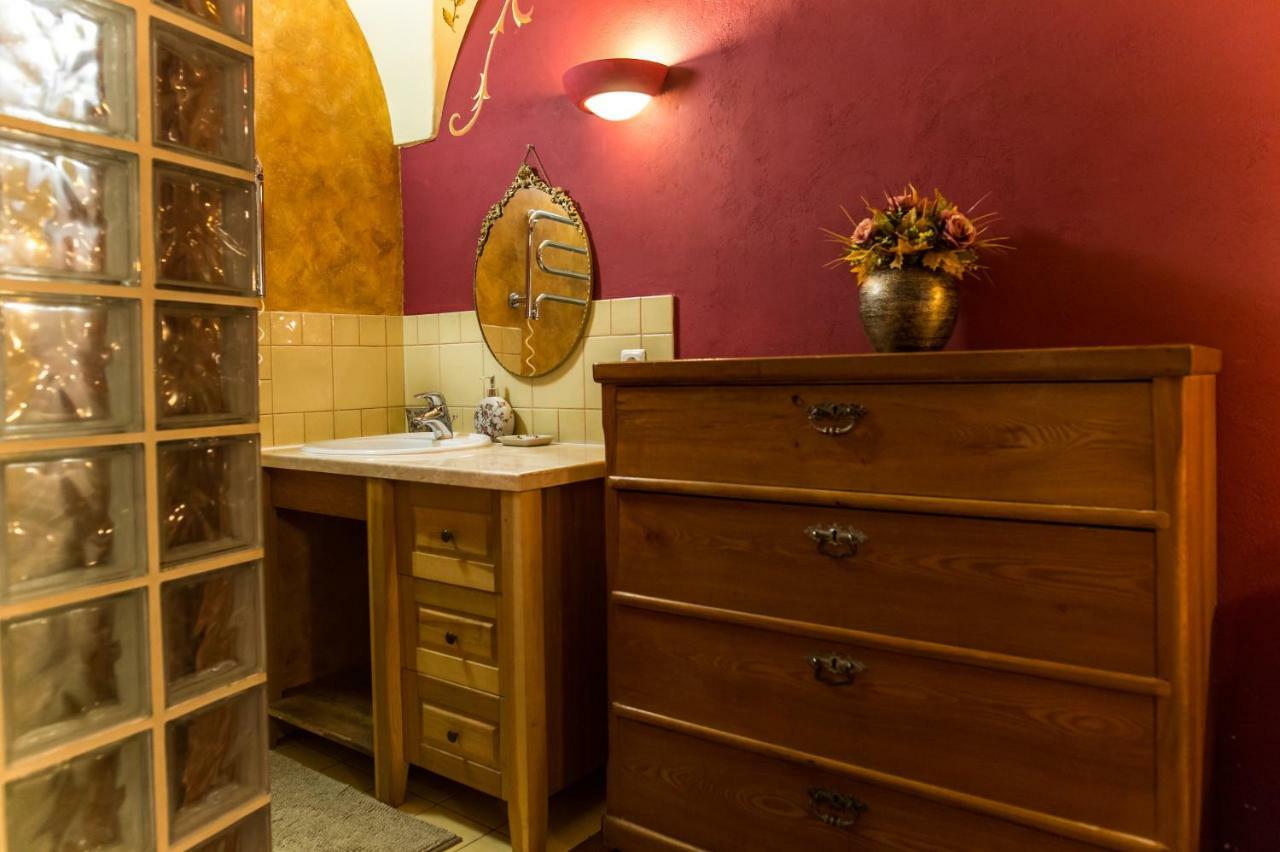 شقة Antique Old Town Studio By Urban Rent فيلنيوس المظهر الخارجي الصورة