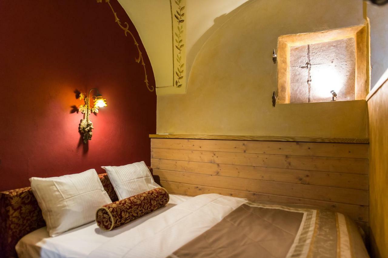 شقة Antique Old Town Studio By Urban Rent فيلنيوس المظهر الخارجي الصورة