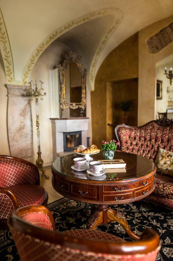 شقة Antique Old Town Studio By Urban Rent فيلنيوس المظهر الخارجي الصورة